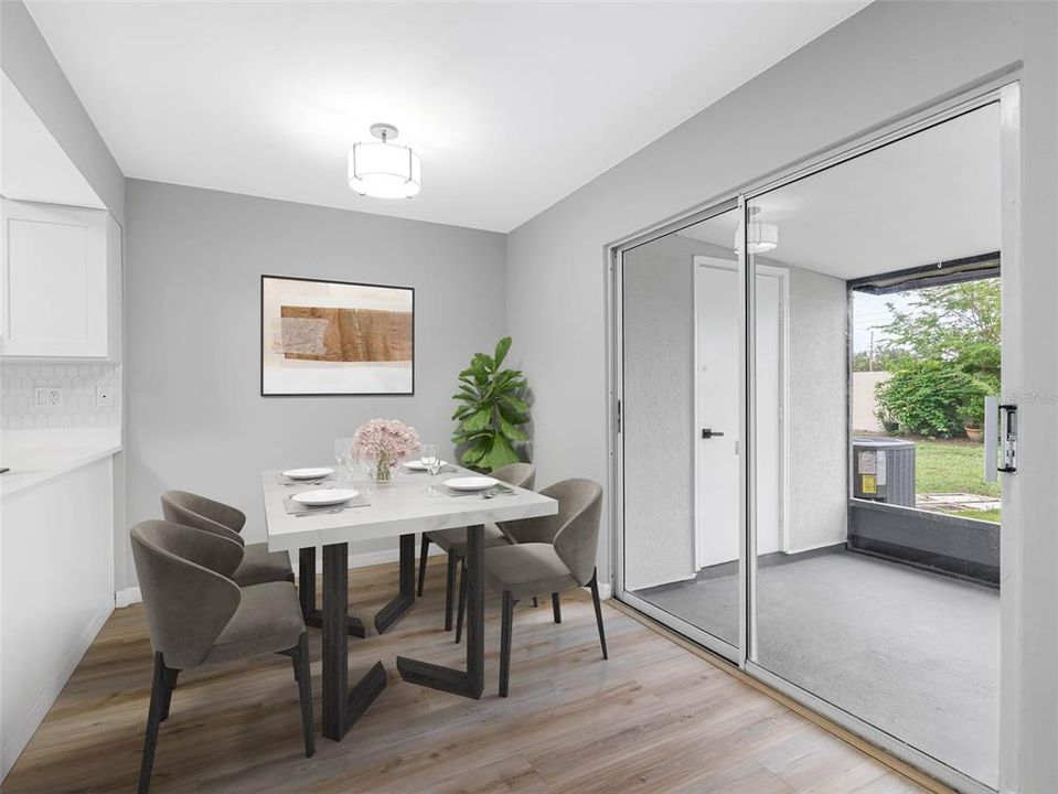 待售: $225,000 (2 贝兹, 2 浴室, 1118 平方英尺)