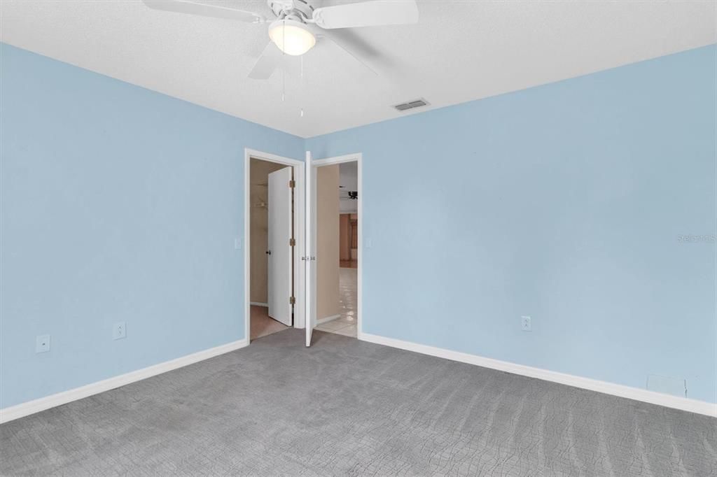 For Sale: $298,900 (2 beds, 2 baths, 1646 Square Feet)