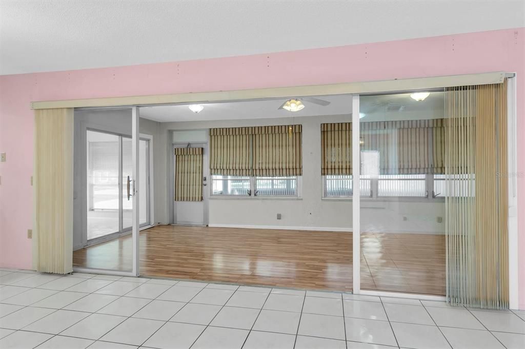 For Sale: $298,900 (2 beds, 2 baths, 1646 Square Feet)