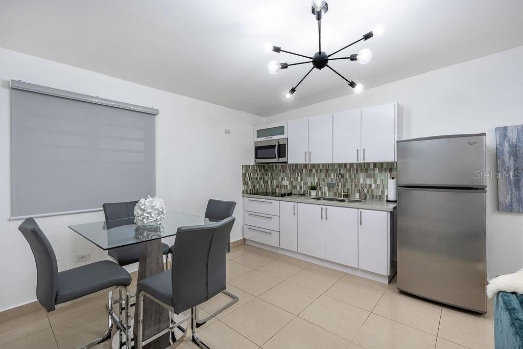 For Sale: $231,500 (2 beds, 2 baths, 1000 Square Feet)