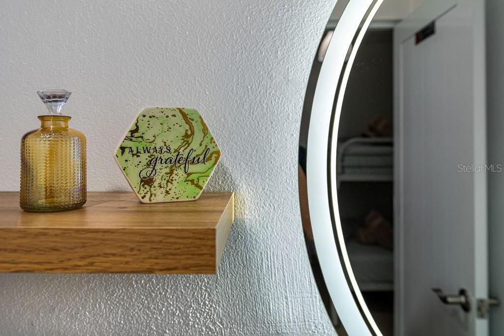 For Sale: $231,500 (2 beds, 2 baths, 1000 Square Feet)