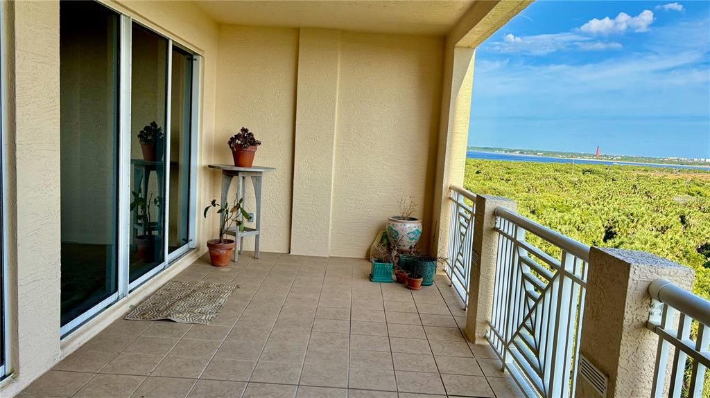 For Rent: $4,300 (3 beds, 3 baths, 2117 Square Feet)