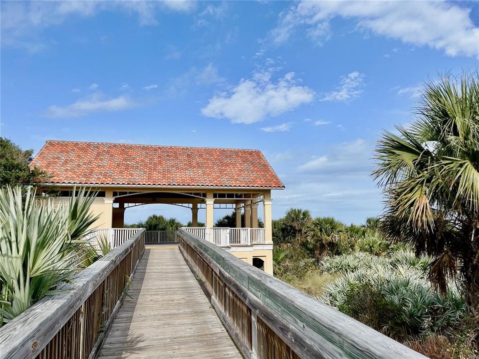 For Rent: $4,300 (3 beds, 3 baths, 2117 Square Feet)