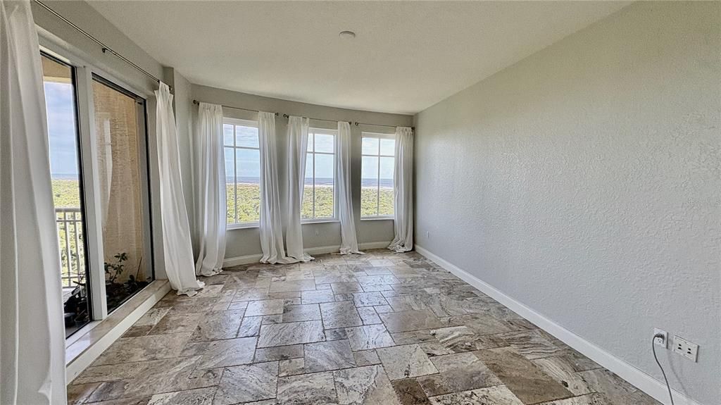 For Rent: $4,300 (3 beds, 3 baths, 2117 Square Feet)