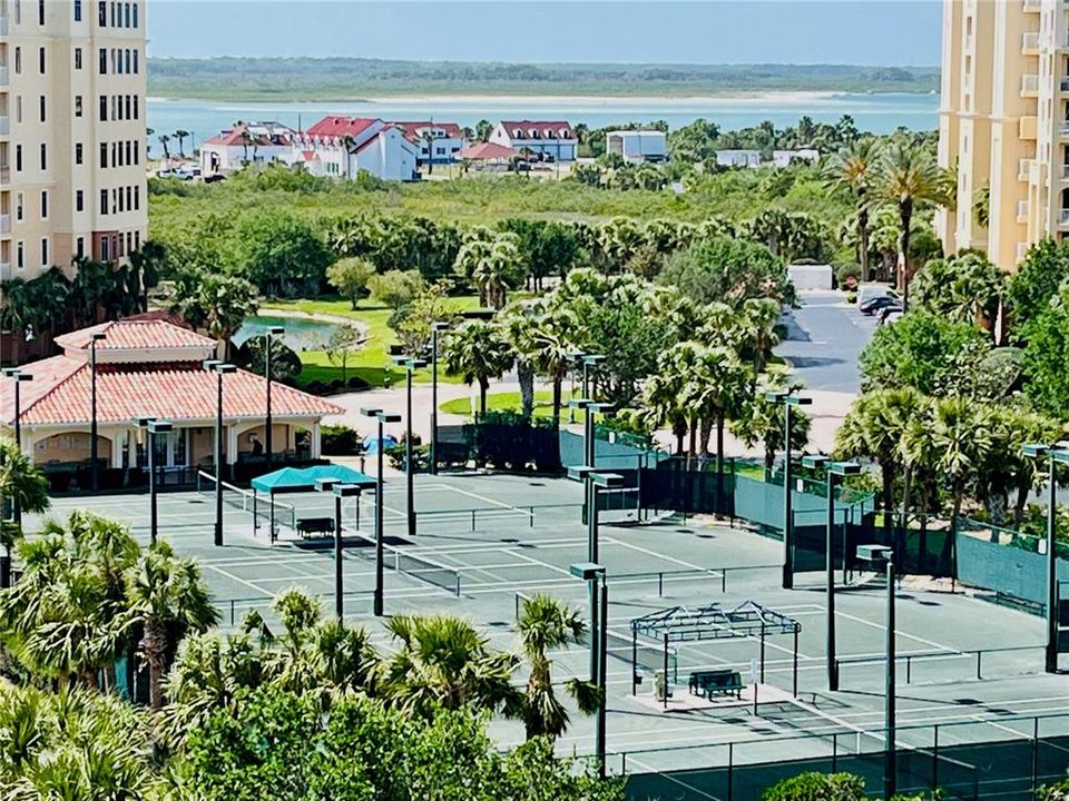 For Rent: $4,300 (3 beds, 3 baths, 2117 Square Feet)