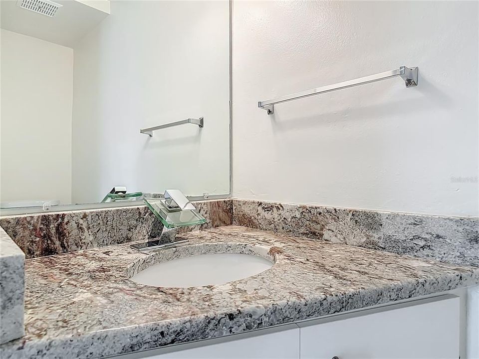 En Venta: $145,000 (2 camas, 1 baños, 960 Pies cuadrados)