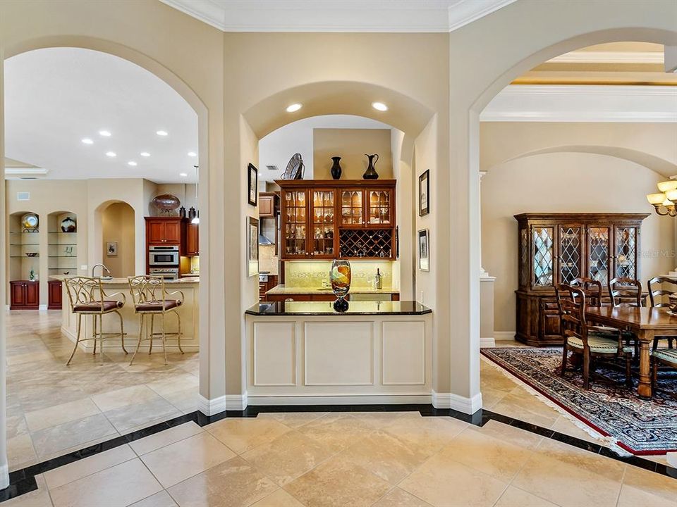 Под контрактом: $1,849,000 (4 спален, 3 ванн, 4125 Квадратных фут)