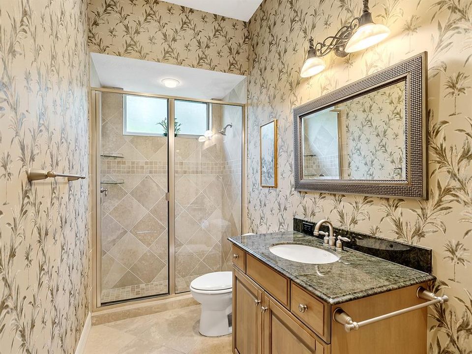 Под контрактом: $1,849,000 (4 спален, 3 ванн, 4125 Квадратных фут)