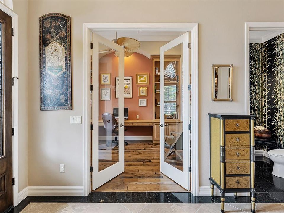 Под контрактом: $1,849,000 (4 спален, 3 ванн, 4125 Квадратных фут)