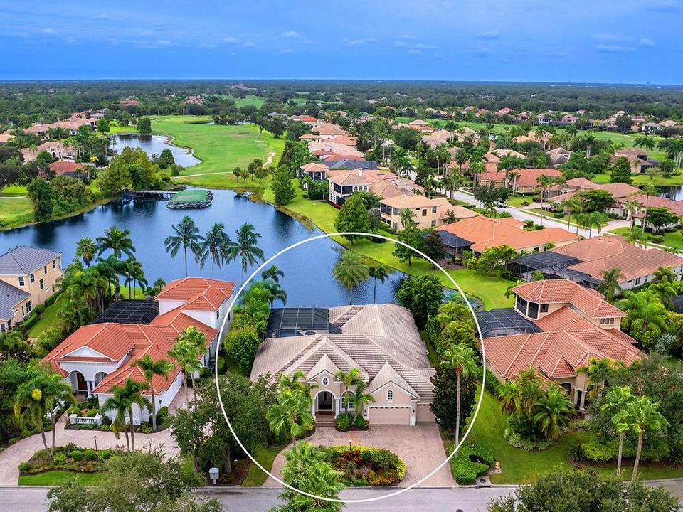 Под контрактом: $1,849,000 (4 спален, 3 ванн, 4125 Квадратных фут)