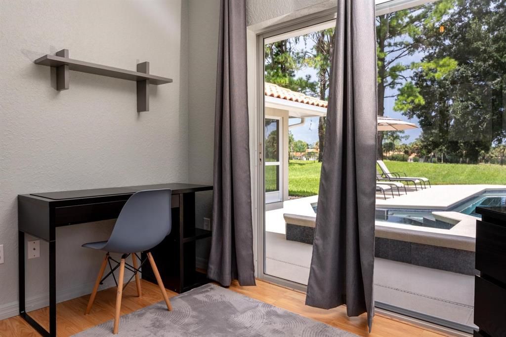 Active With Contract: $600,000 (2 beds, 2 baths, 1586 Square Feet)