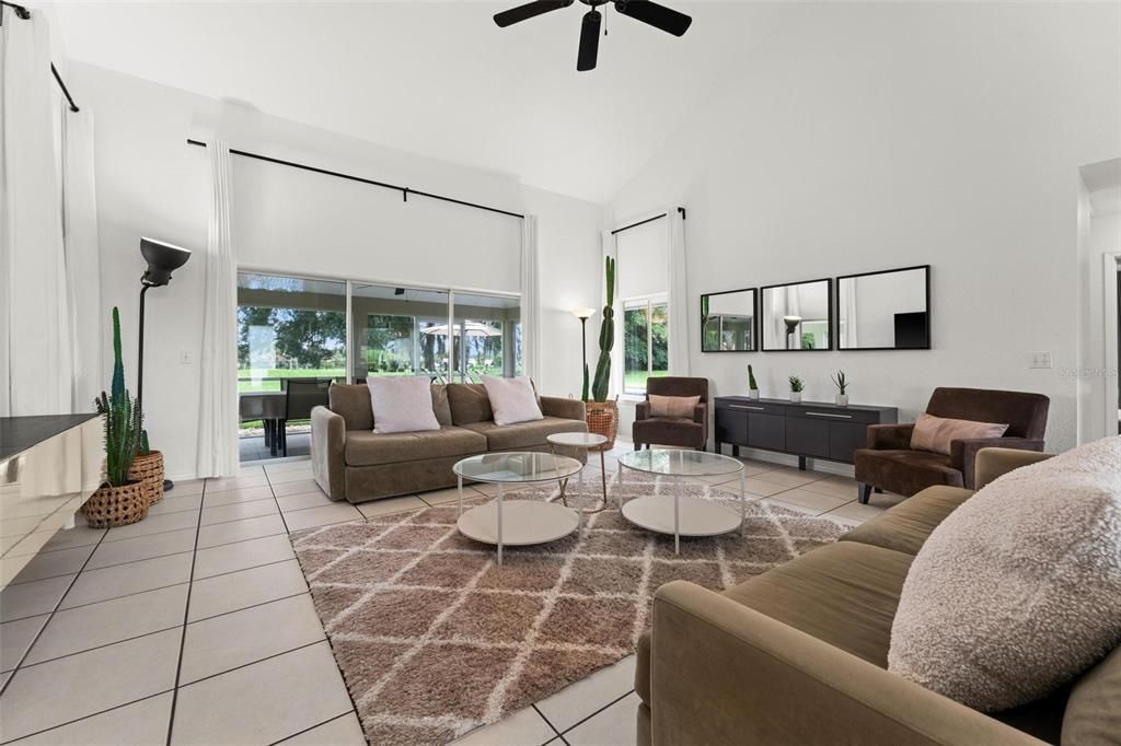 Active With Contract: $600,000 (2 beds, 2 baths, 1586 Square Feet)