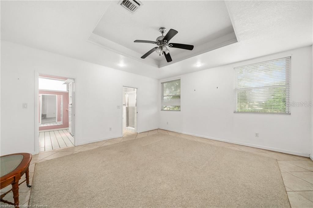 For Sale: $349,900 (3 beds, 2 baths, 1916 Square Feet)