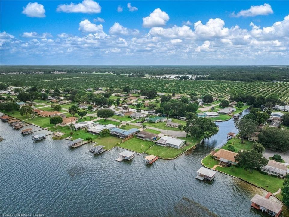 For Sale: $349,900 (3 beds, 2 baths, 1916 Square Feet)