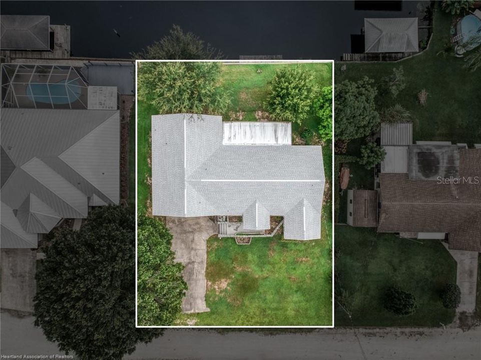 For Sale: $349,900 (3 beds, 2 baths, 1916 Square Feet)