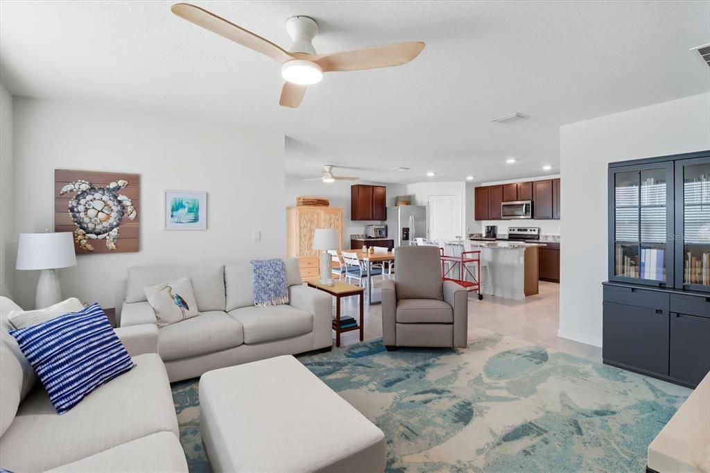 For Sale: $297,000 (4 beds, 2 baths, 1840 Square Feet)