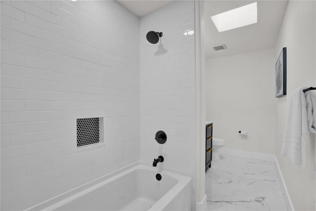 Active With Contract: $995,000 (3 beds, 2 baths, 2321 Square Feet)