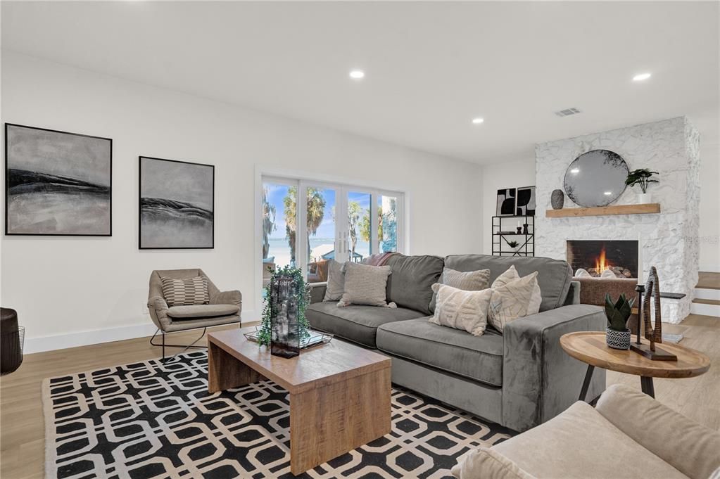 Active With Contract: $995,000 (3 beds, 2 baths, 2321 Square Feet)