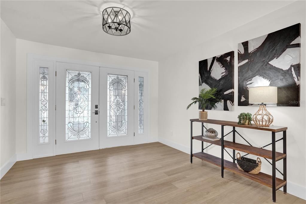 Active With Contract: $995,000 (3 beds, 2 baths, 2321 Square Feet)