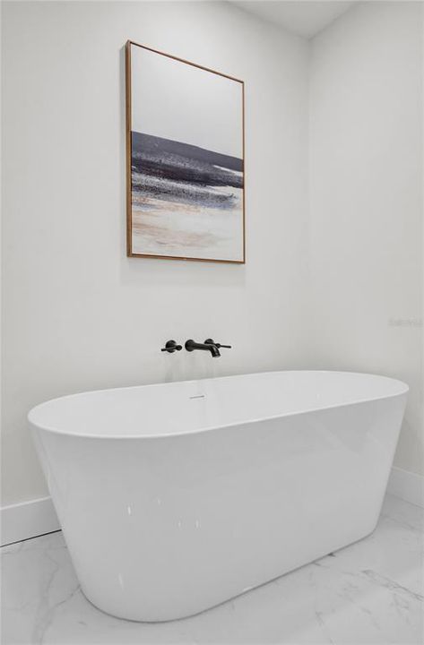 Active With Contract: $995,000 (3 beds, 2 baths, 2321 Square Feet)