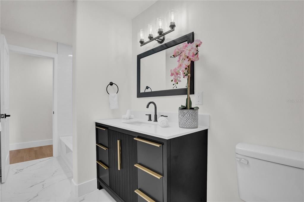 Active With Contract: $995,000 (3 beds, 2 baths, 2321 Square Feet)