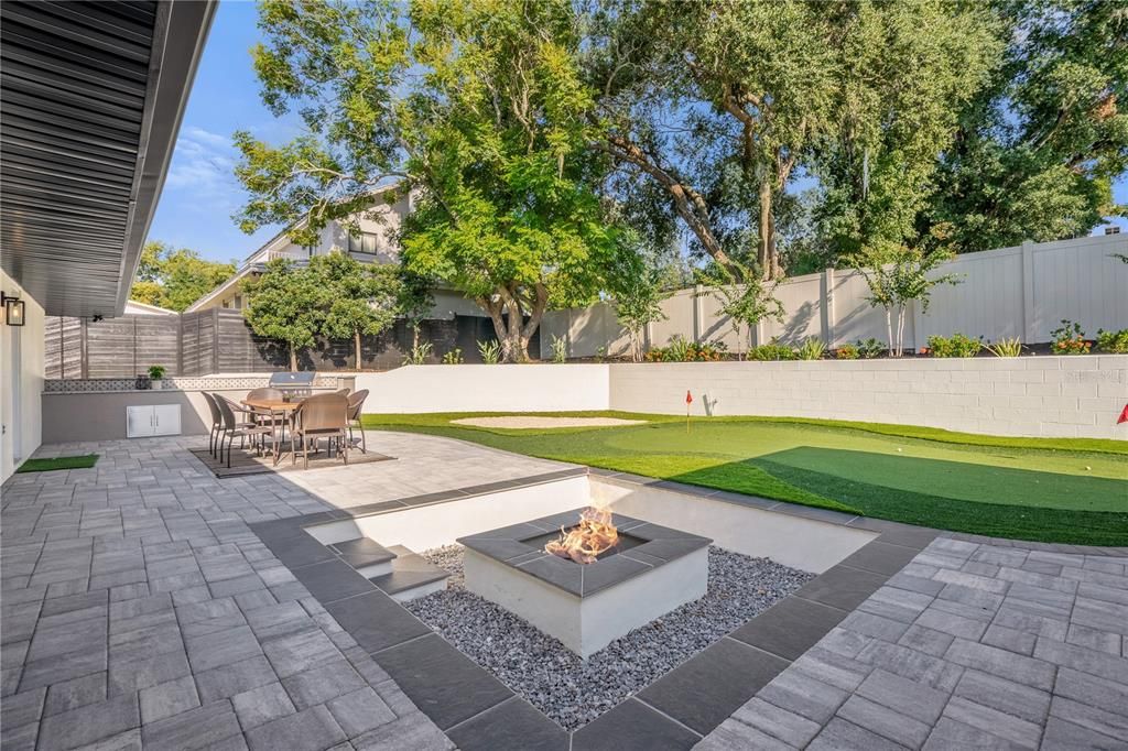 Active With Contract: $995,000 (3 beds, 2 baths, 2321 Square Feet)