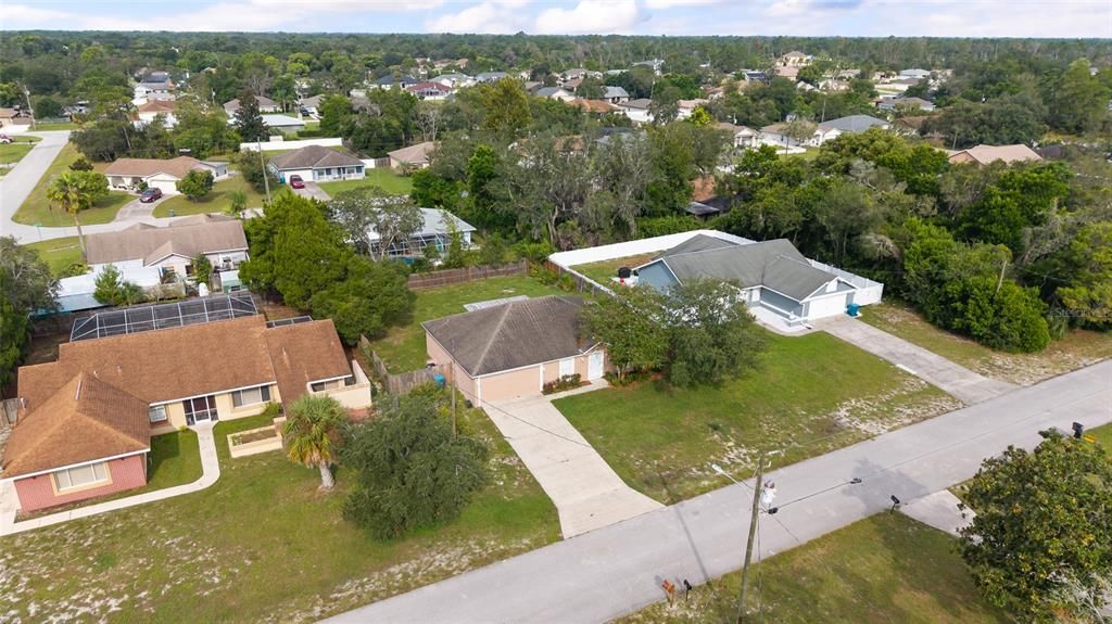 На продажу: $279,900 (3 спален, 2 ванн, 1368 Квадратных фут)