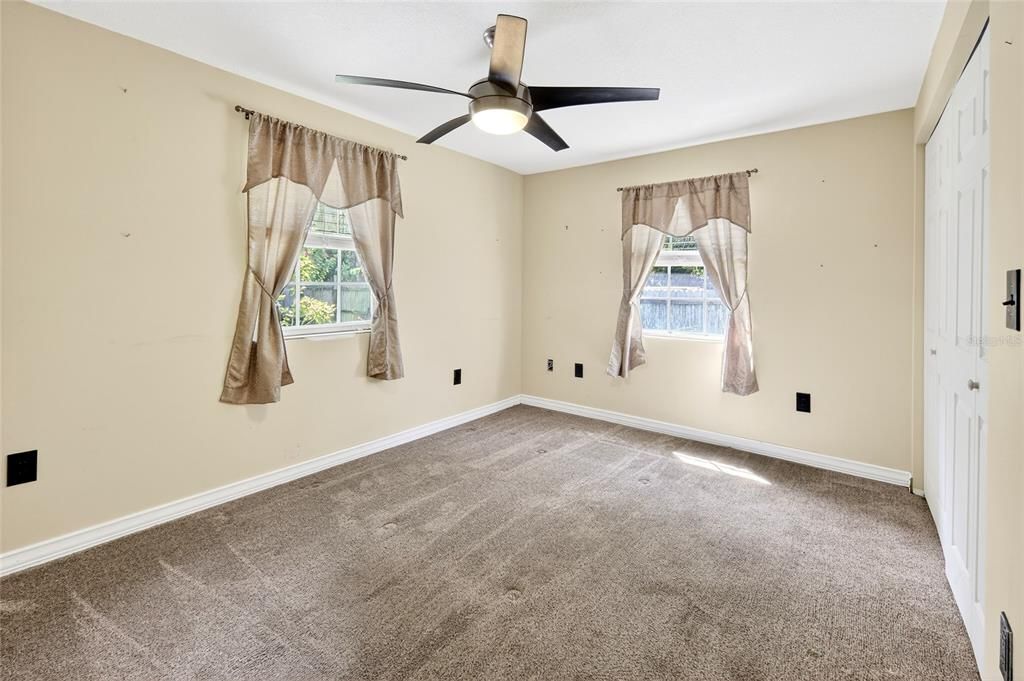 На продажу: $195,000 (2 спален, 2 ванн, 952 Квадратных фут)