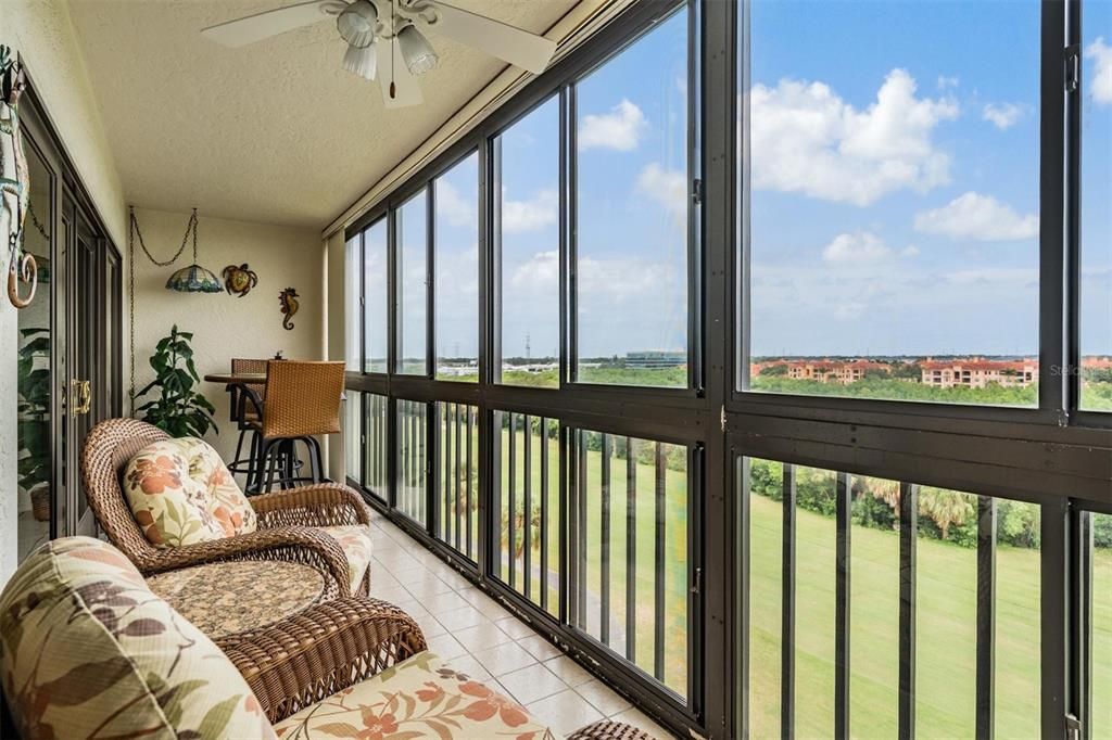 Active With Contract: $229,900 (2 beds, 2 baths, 1070 Square Feet)