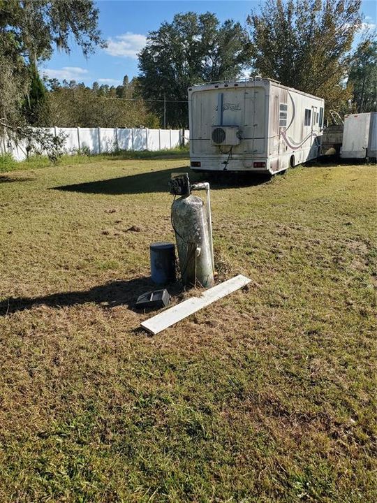 На продажу: $180,000 (3 спален, 2 ванн, 744 Квадратных фут)