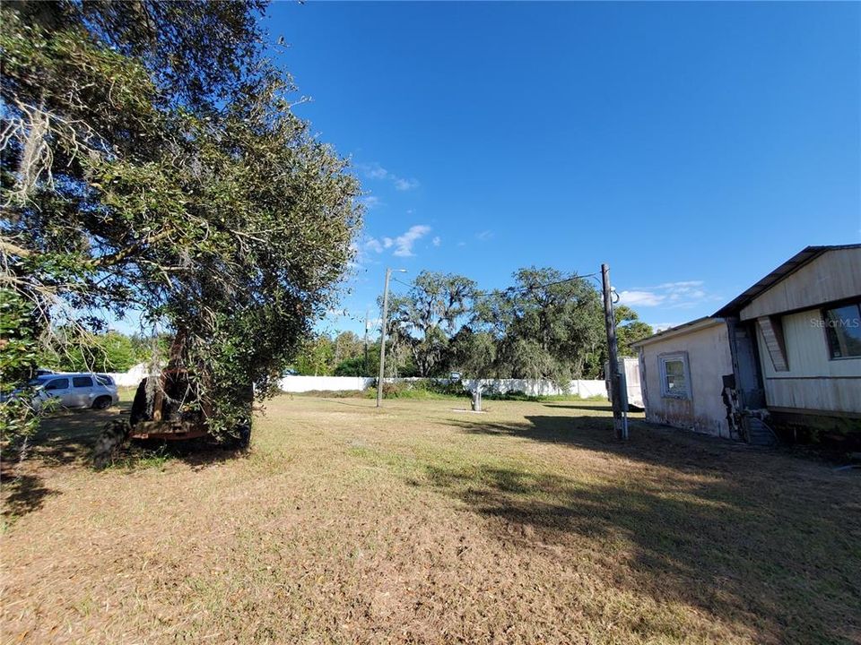 На продажу: $180,000 (3 спален, 2 ванн, 744 Квадратных фут)