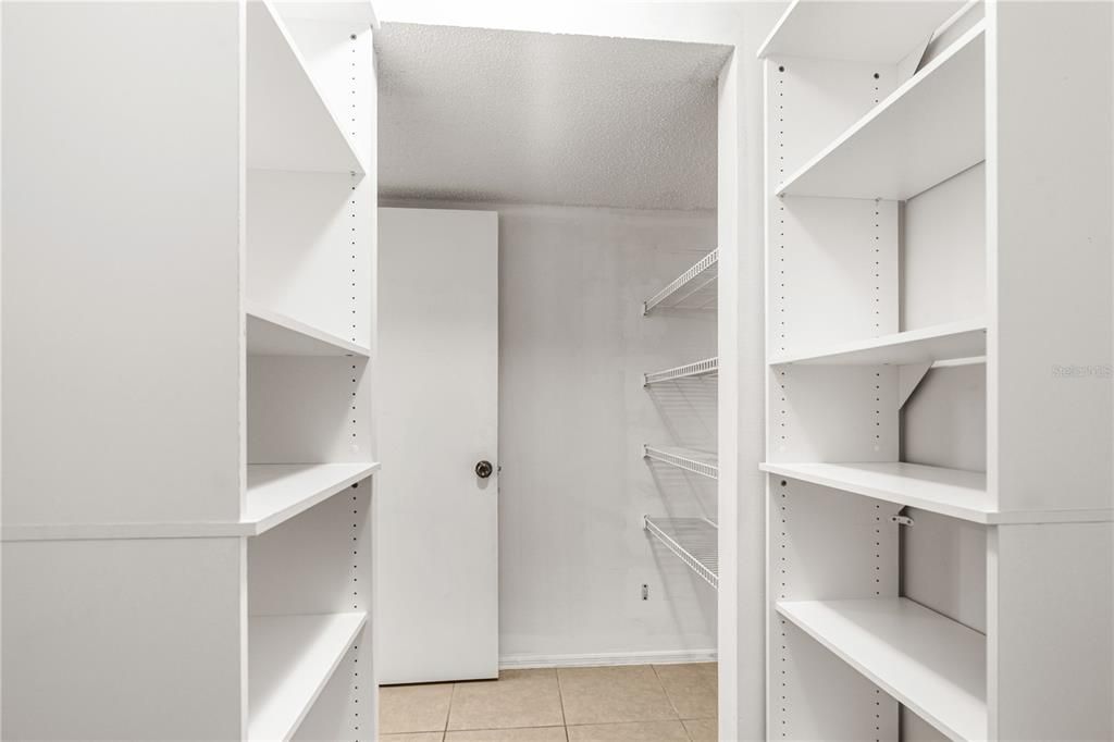 На продажу: $125,000 (1 спален, 1 ванн, 630 Квадратных фут)