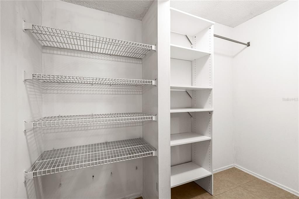 На продажу: $125,000 (1 спален, 1 ванн, 630 Квадратных фут)