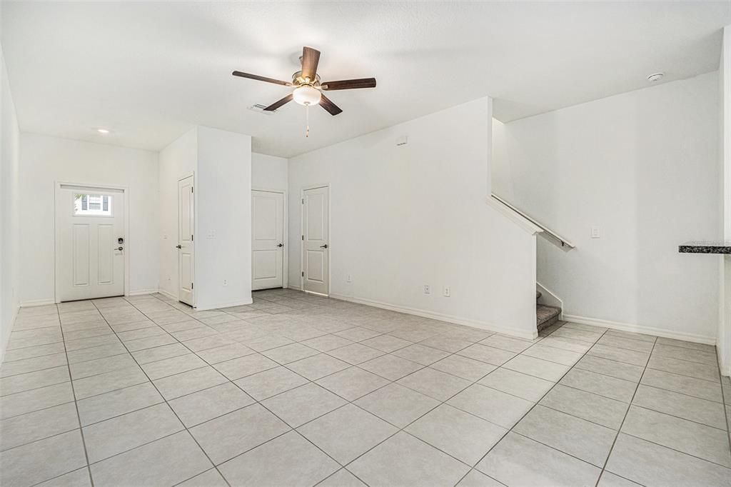 待售: $325,000 (3 贝兹, 2 浴室, 1634 平方英尺)