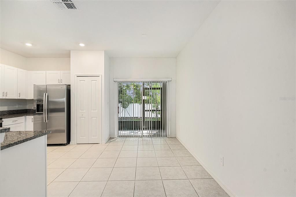 待售: $325,000 (3 贝兹, 2 浴室, 1634 平方英尺)