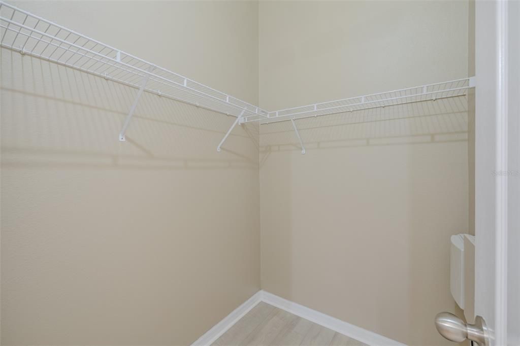 Active With Contract: $270,000 (3 beds, 2 baths, 1864 Square Feet)