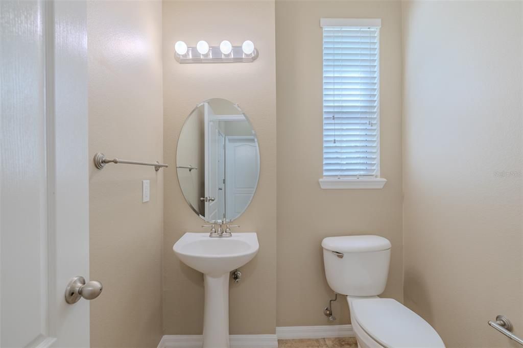 Active With Contract: $270,000 (3 beds, 2 baths, 1864 Square Feet)