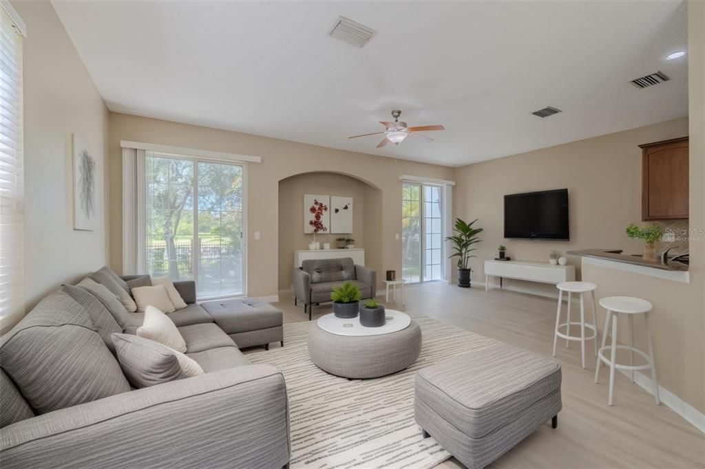 Active With Contract: $270,000 (3 beds, 2 baths, 1864 Square Feet)