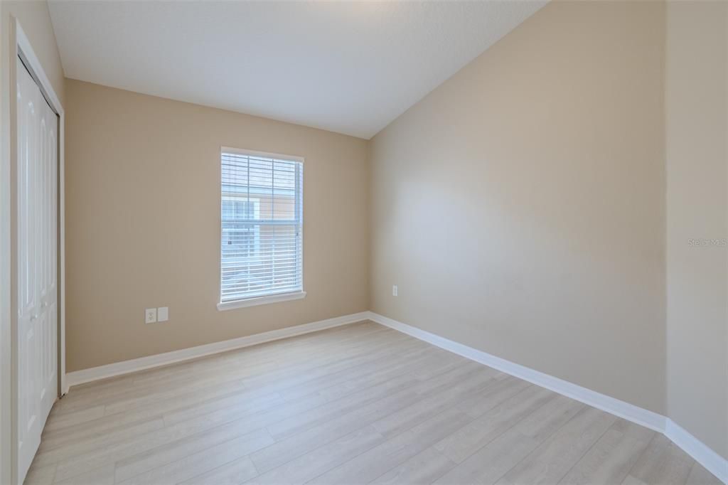 Active With Contract: $270,000 (3 beds, 2 baths, 1864 Square Feet)