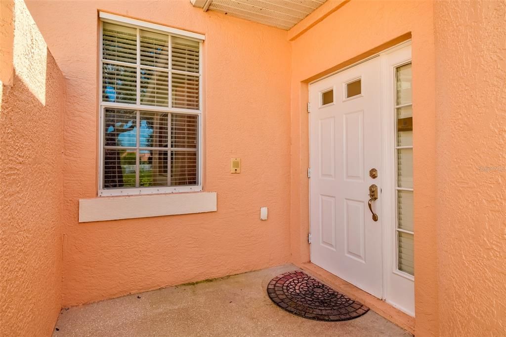 На продажу: $265,000 (2 спален, 2 ванн, 1393 Квадратных фут)