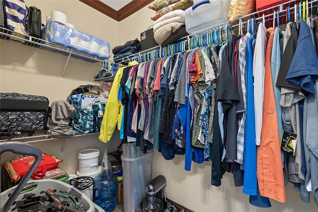 На продажу: $399,000 (4 спален, 2 ванн, 2295 Квадратных фут)