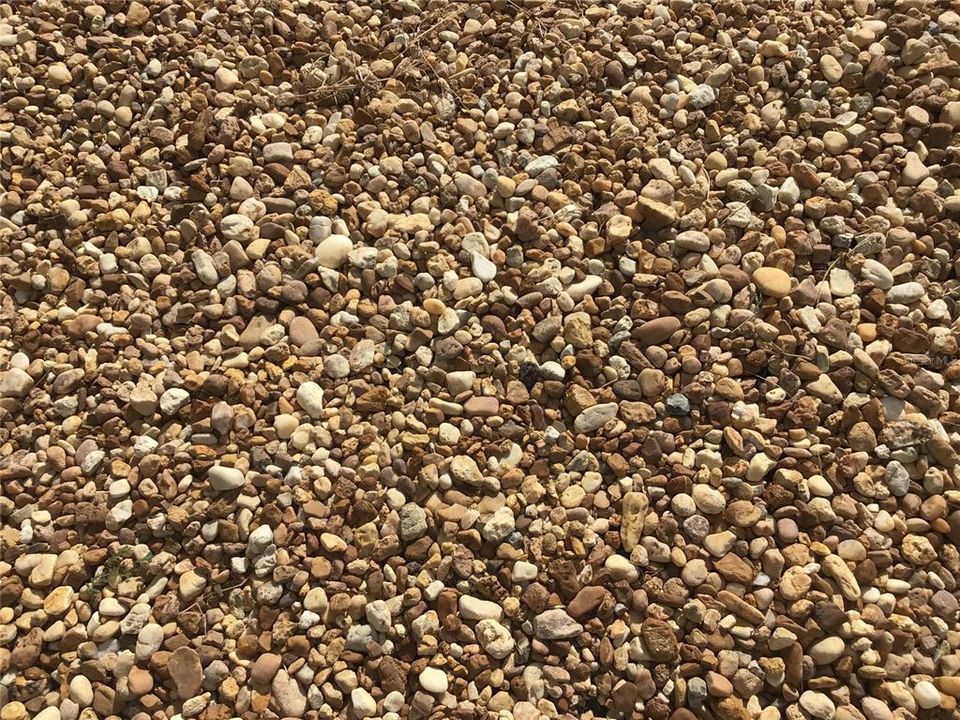 合同活跃: $229,000 (2 贝兹, 2 浴室, 1283 平方英尺)