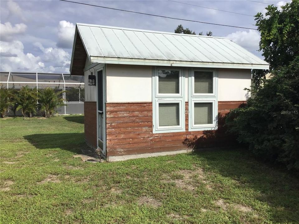 合同活跃: $229,000 (2 贝兹, 2 浴室, 1283 平方英尺)