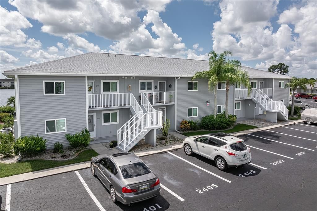 На продажу: $166,500 (2 спален, 2 ванн, 1064 Квадратных фут)