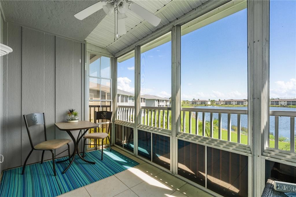 На продажу: $166,500 (2 спален, 2 ванн, 1064 Квадратных фут)