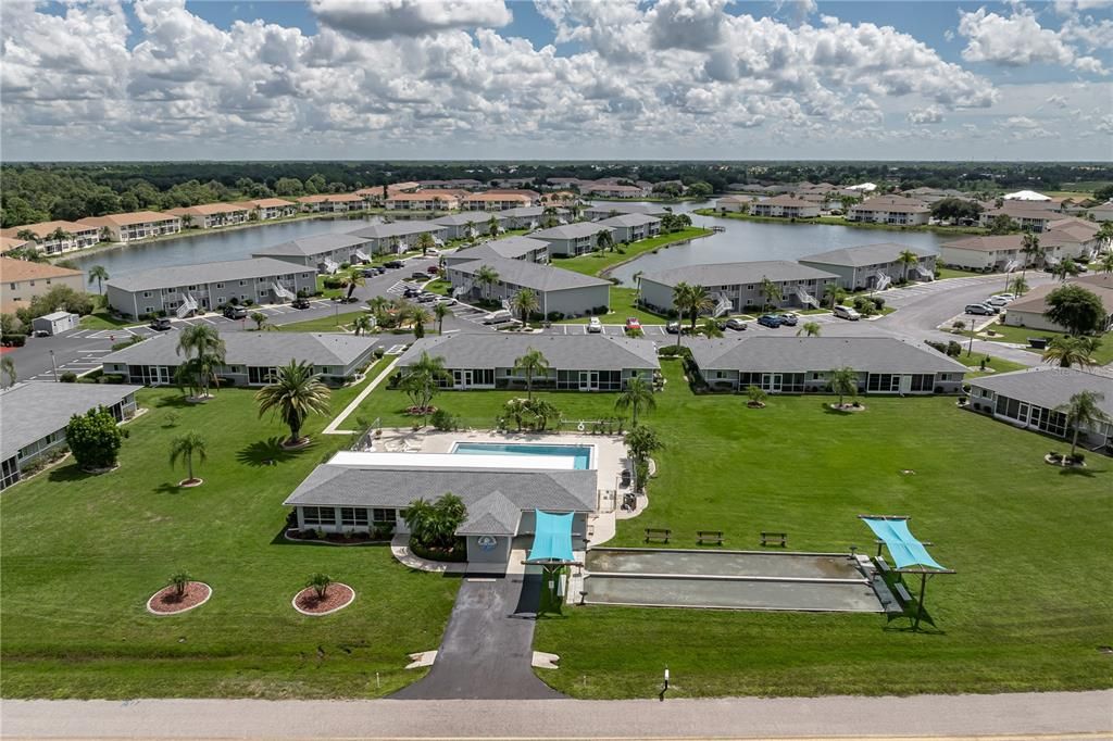 На продажу: $166,500 (2 спален, 2 ванн, 1064 Квадратных фут)