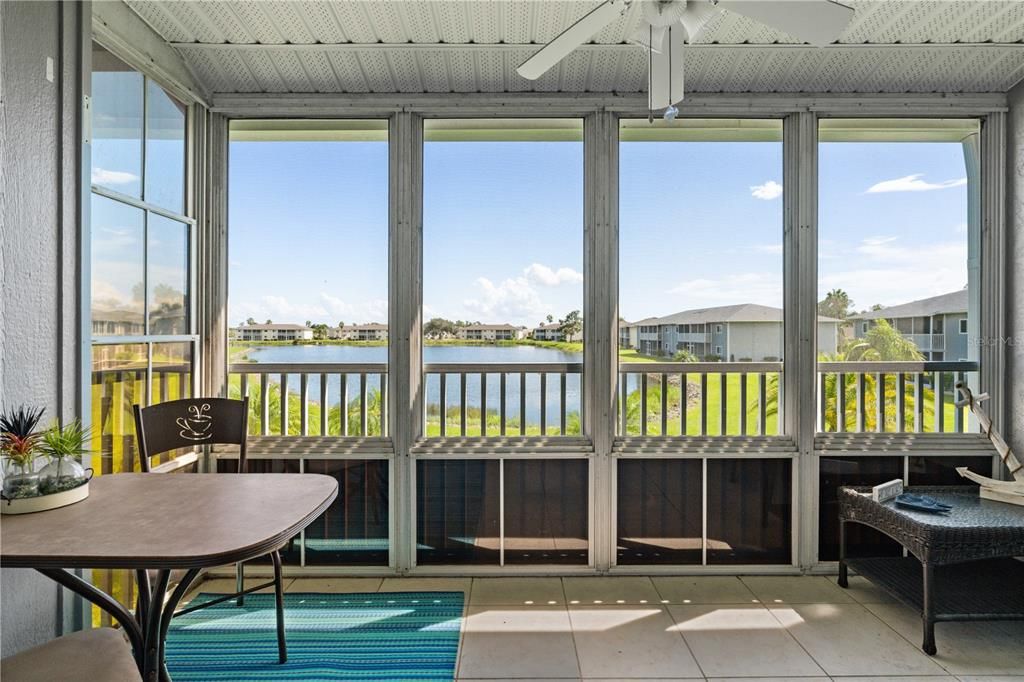 На продажу: $166,500 (2 спален, 2 ванн, 1064 Квадратных фут)