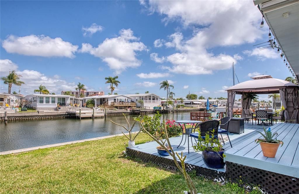 En Venta: $299,999 (2 camas, 2 baños, 1036 Pies cuadrados)