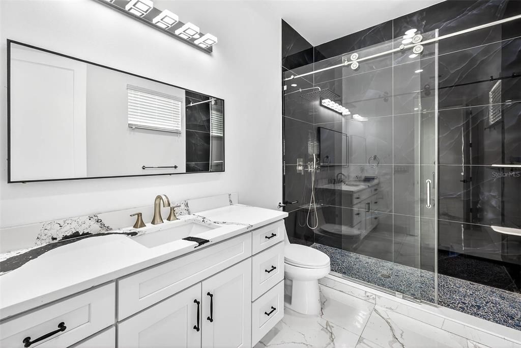 For Sale: $975,000 (4 beds, 3 baths, 3000 Square Feet)