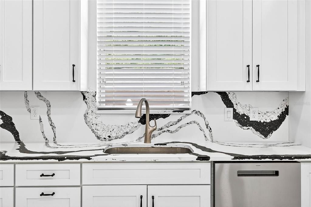 For Sale: $975,000 (4 beds, 3 baths, 3000 Square Feet)